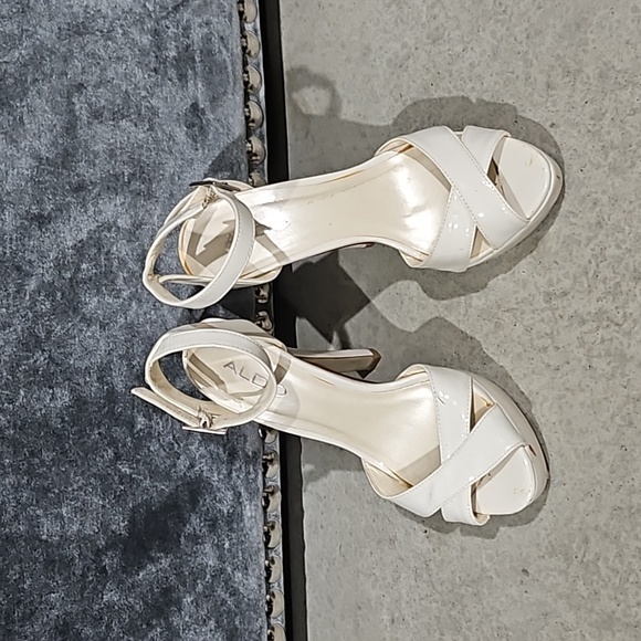 White Peep Toe Ankle Strap Platform - Picture 1 of 6